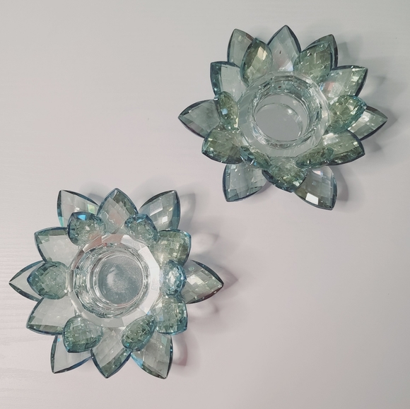 Swarovski Cut Crystal Aqua Lotus Candle Holders -Set of Two - Picture 1 of 2